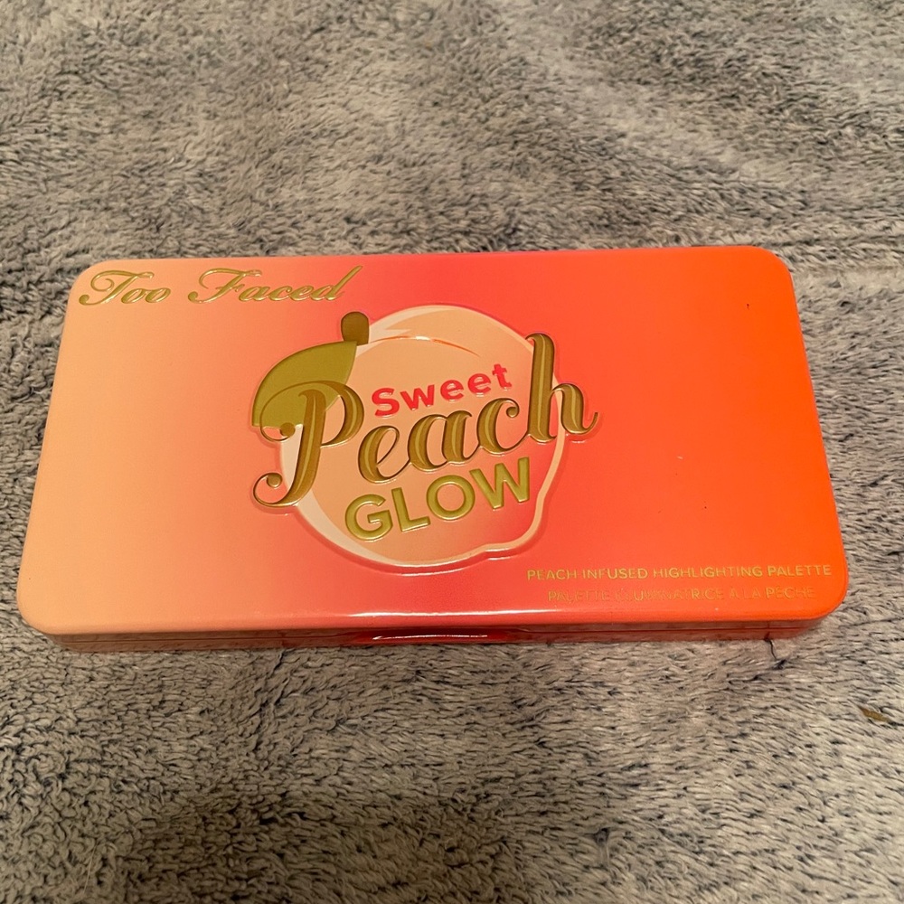 Too Faced Peach Highlighter Palette